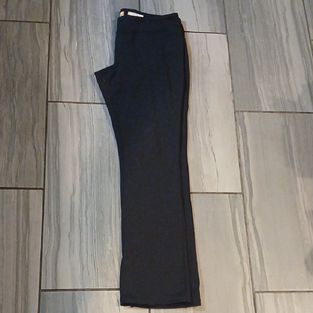 Lucy Black Dress Pants with Classic Cut